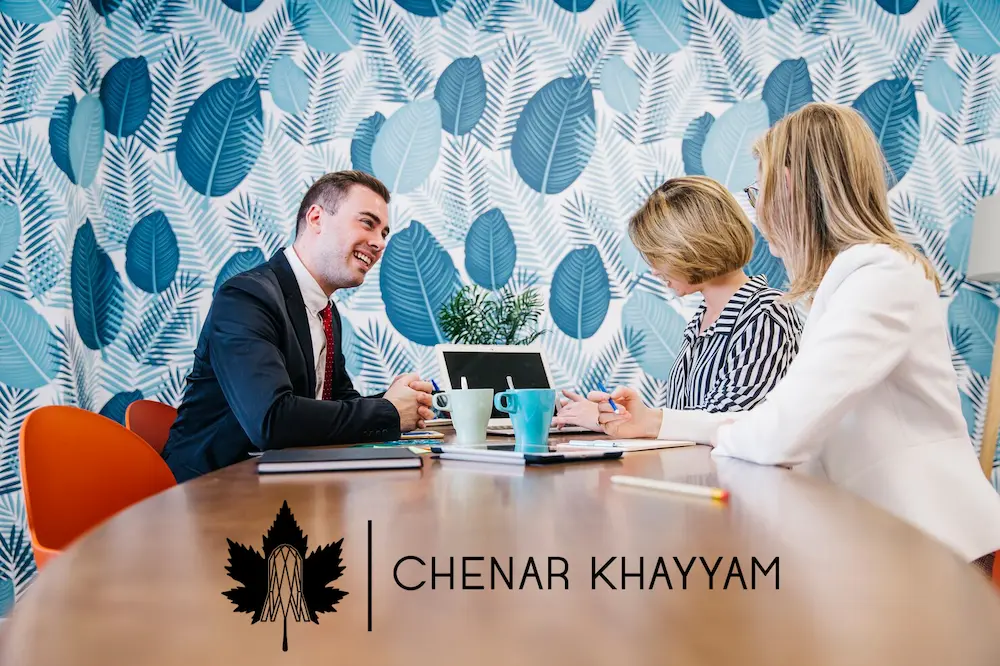 هزینه طراحی سایت شرکتی ۳ زبانه چقدر است؟ | چرا قیمت&zwnj;ها اینقدر با هم متفاوت هستند؟ | شرکت برنامه نویسی چنار خیام